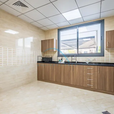 Best Deal 3Br Plus Maid'S With Pool Perfect For Groups By Deluxe Holiday Homes Fujaïrah Extérieur photo