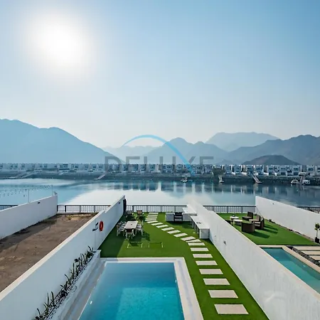 Best Deal 3Br Plus Maid'S With Pool Perfect For Groups By Deluxe Holiday Homes Fujaïrah Extérieur photo